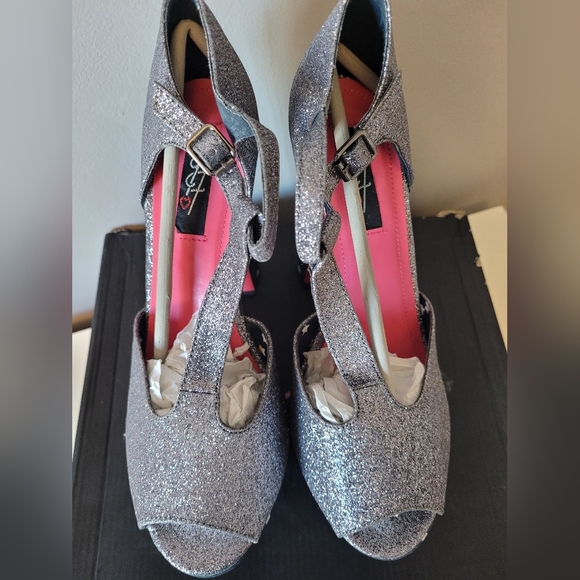 Iron Fist Starry Night Super Platforms, New with Flaws, Size 7 - Picture 3 of 13